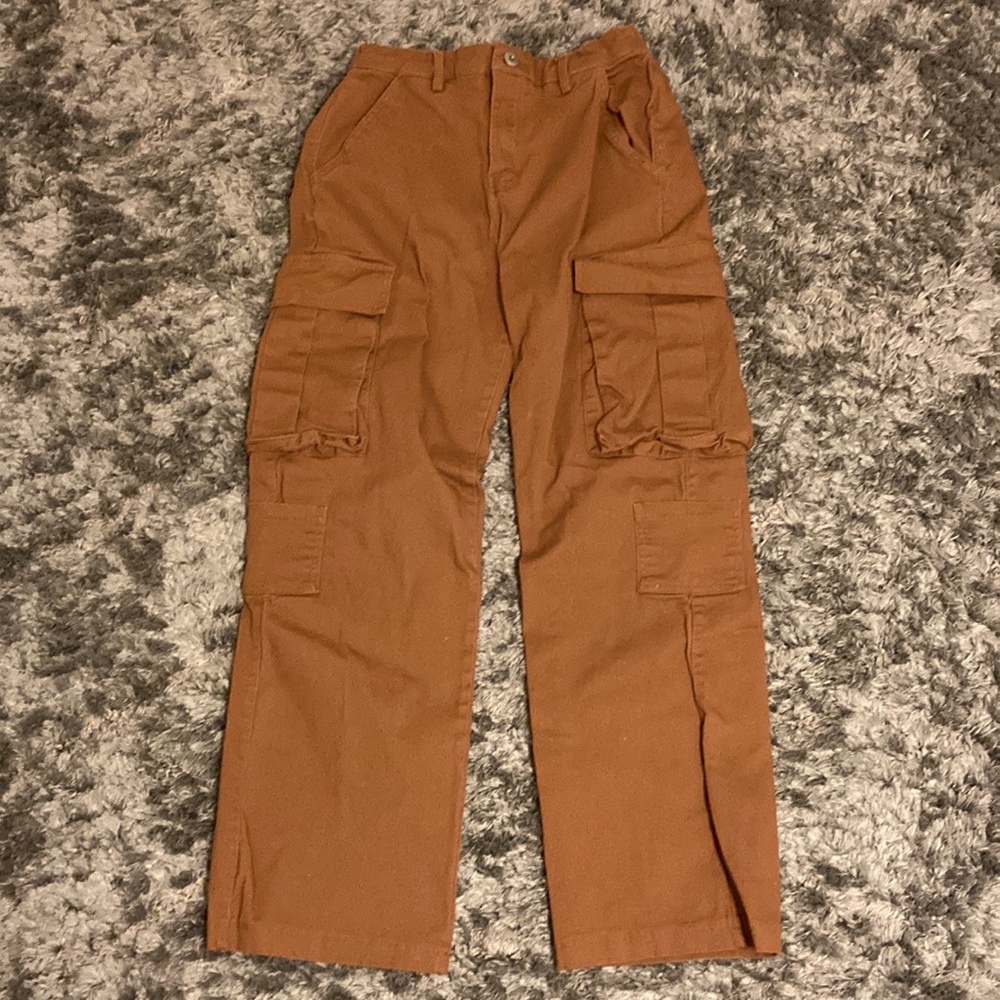 Brown Aeropostale cargo pants